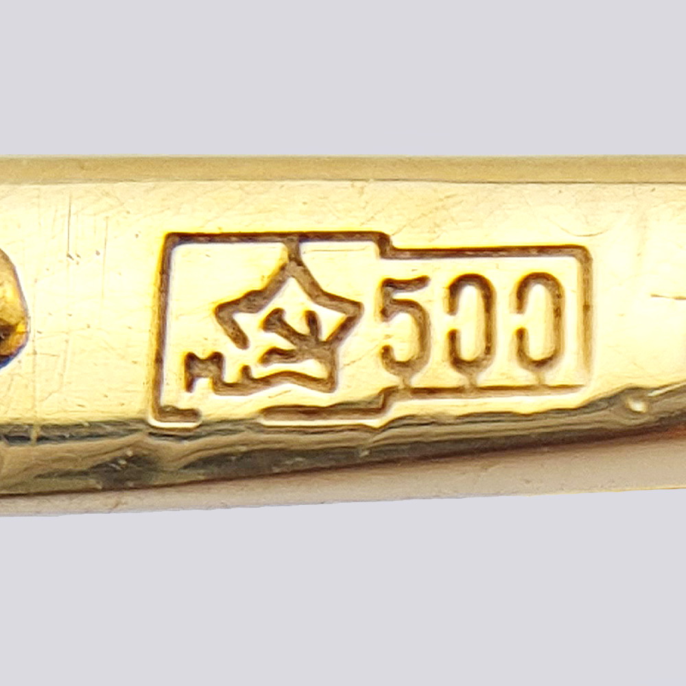 Золотые серьги СССР с натуральными резными кораллами «Роза» 500 пробы