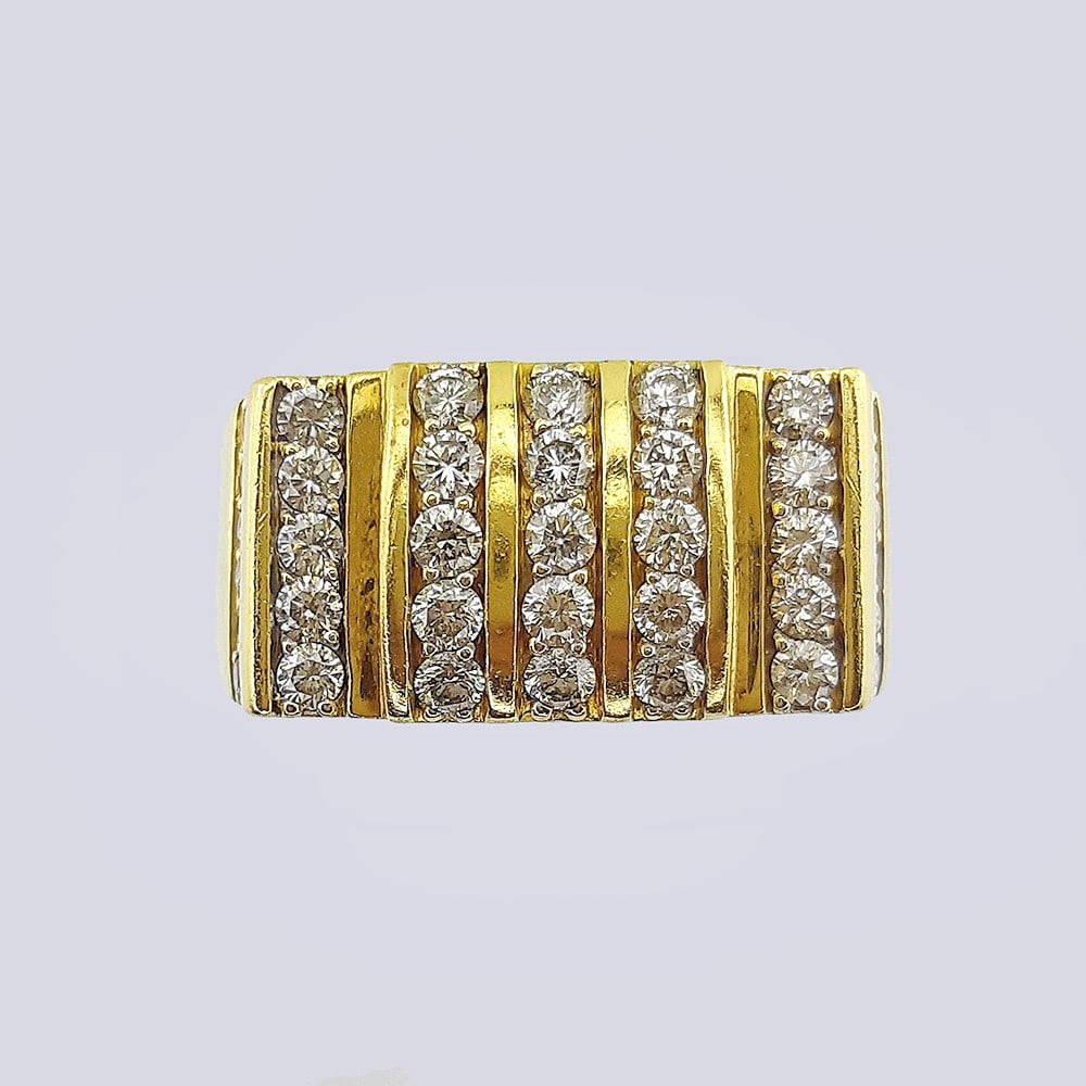 Золотой мужской перстень СССР с бриллиантами
