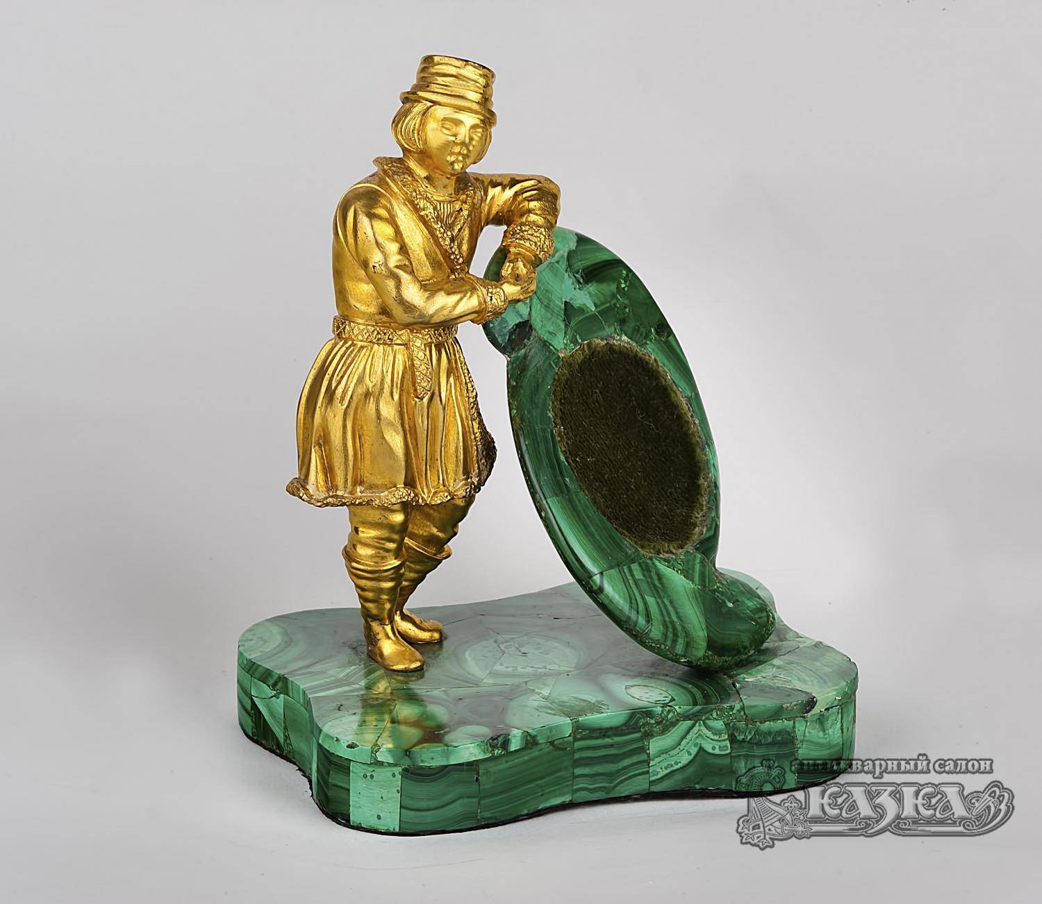 Подчасник из бронзы на малахитовой подставке (Россия, XIX век)