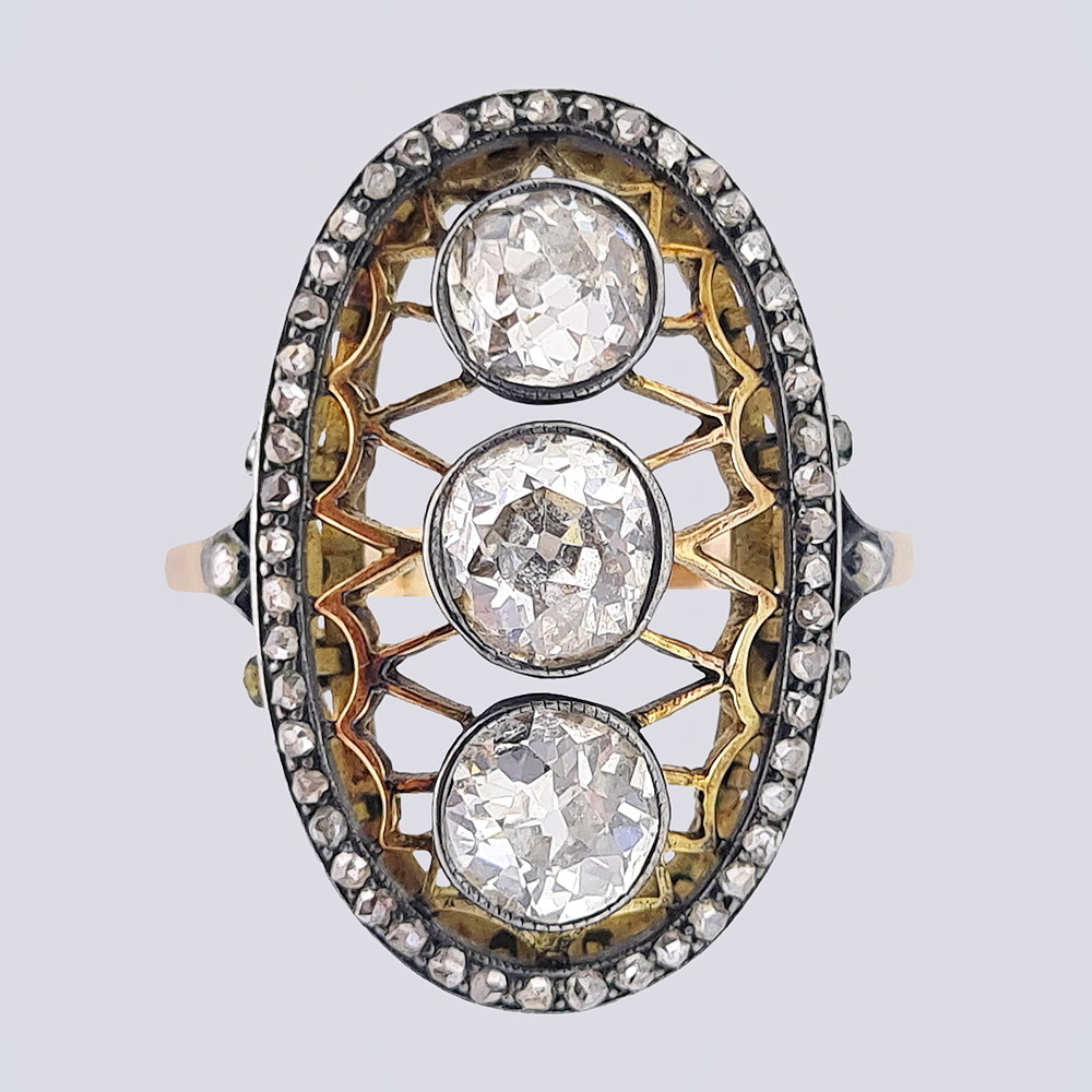 Антикварное русское золотое кольцо с бриллиантами старой огранки и алмазами огранки роза
