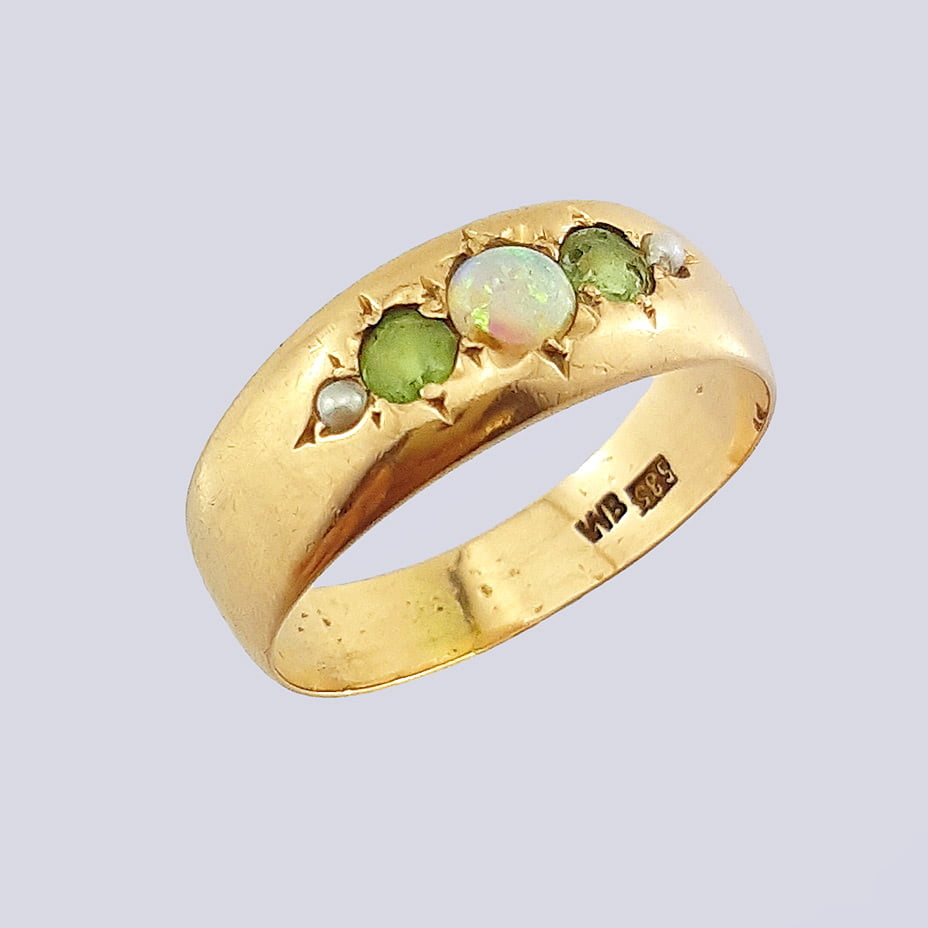 Кольцо с опалом, хризолитами и жемчугом из золота 585 пробы 19 века