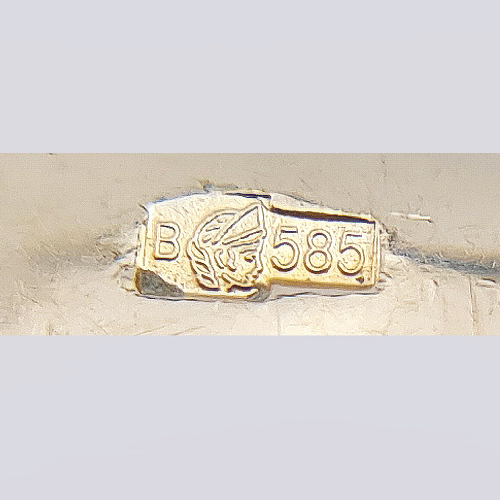 Авторское кольцо с голубым топазом из золота 585 пробы