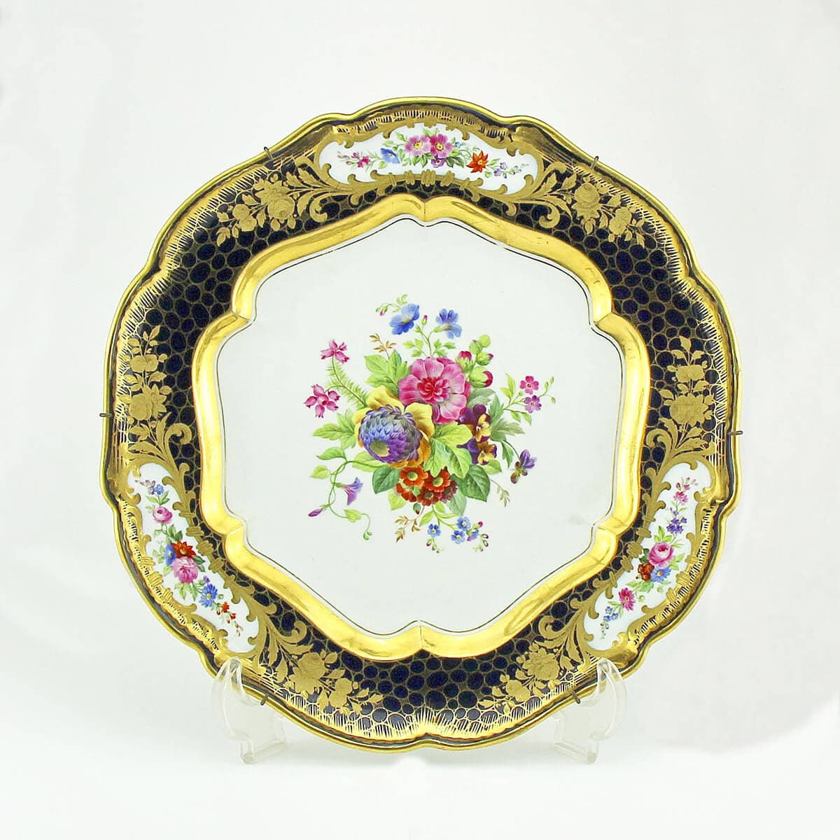 Парные тарелки с цветами из фарфора 19 век (ИФЗ период  А II, Российская Империя)
