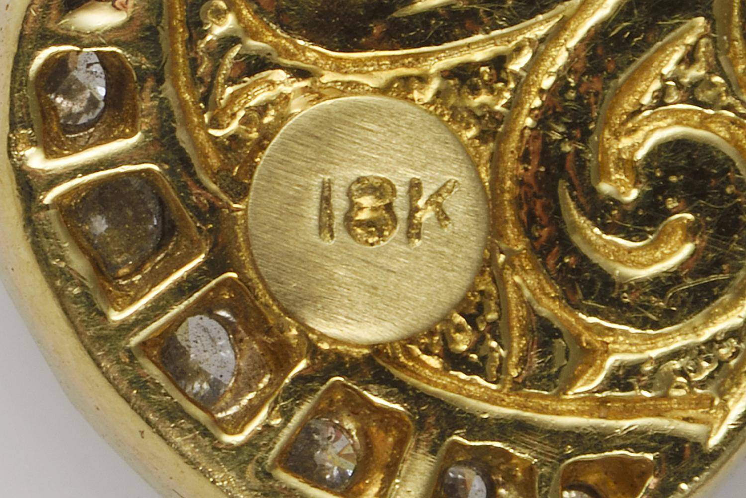 Авторская брошь «Бабочка» с эмалью и бриллиантами из золота 750 пробы