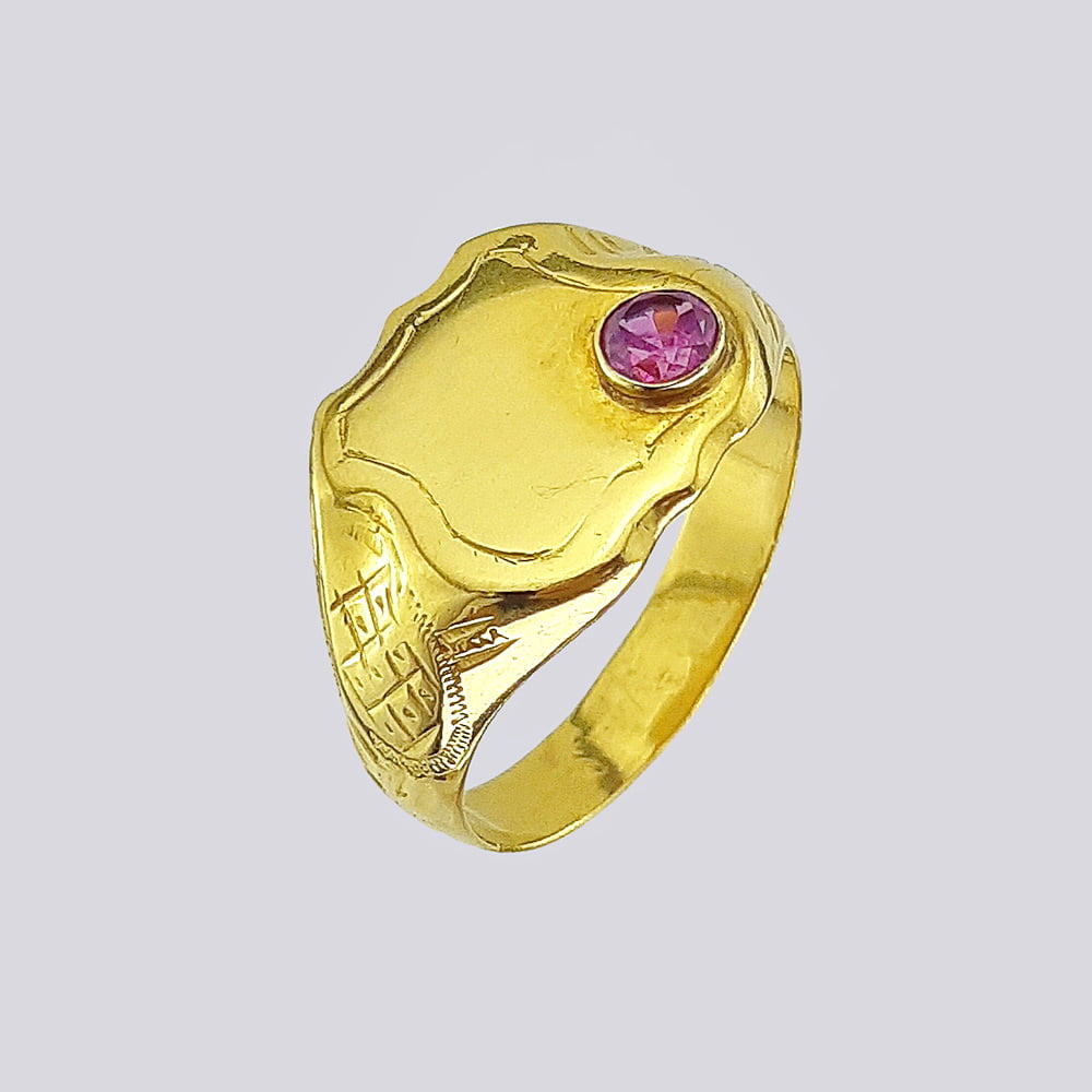 Мужской золотой перстень с рубином (56 проба, 19 век)