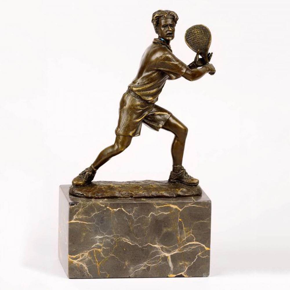 Скульптура теннисиста из бронзы на подставке из камня 20 века