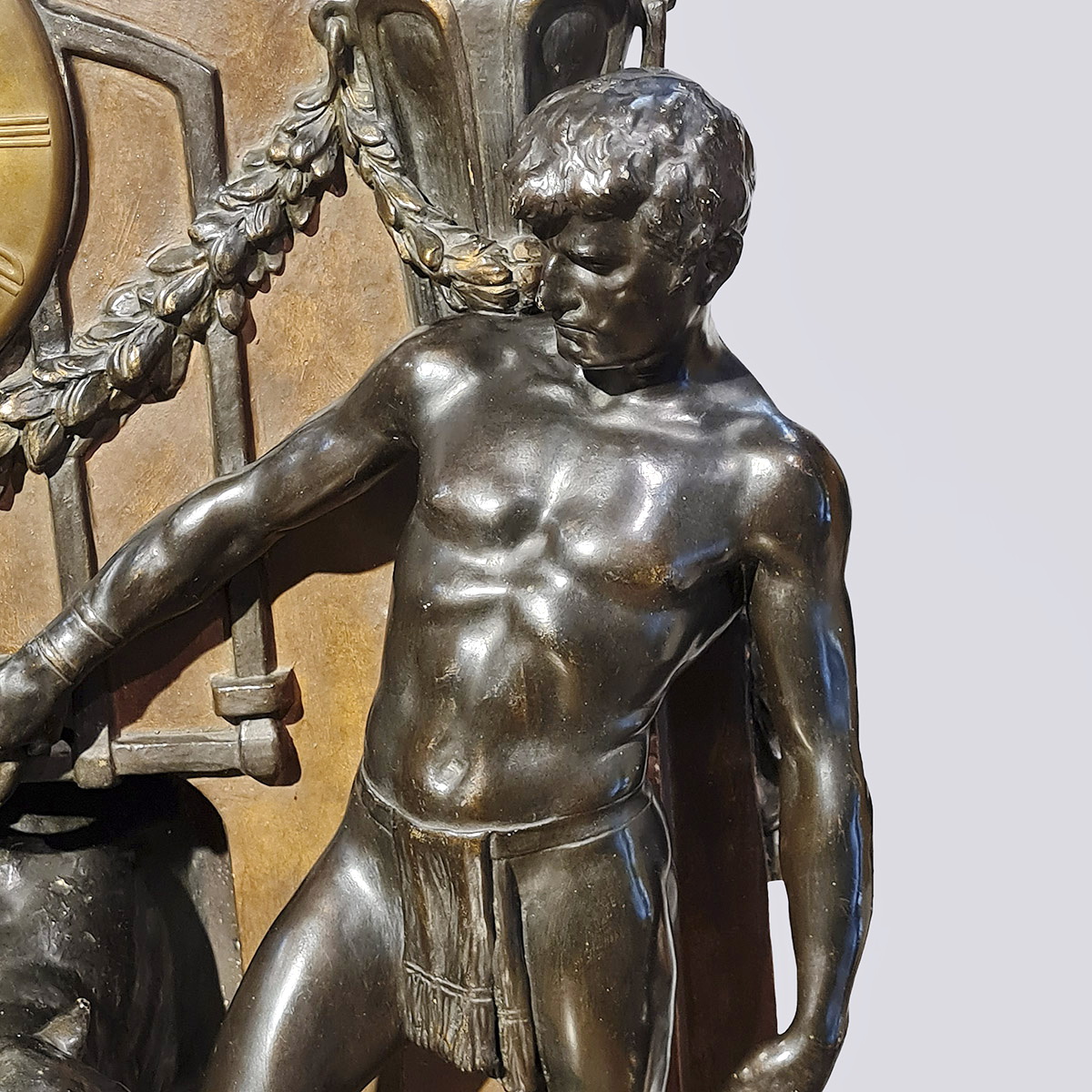 Настольная лампа с часами и скульптурная композиция «Древний Рим» (Австрия, 19 век)