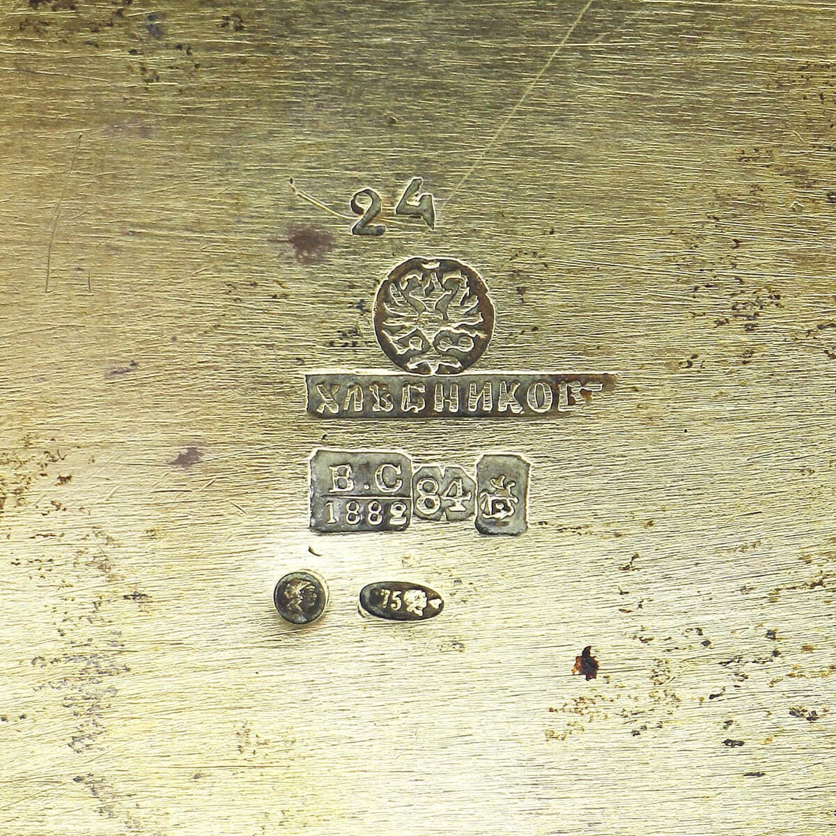 Солонка «Стул» из серебра 84 пробы (ф-ка Хлебникова, XIX век)