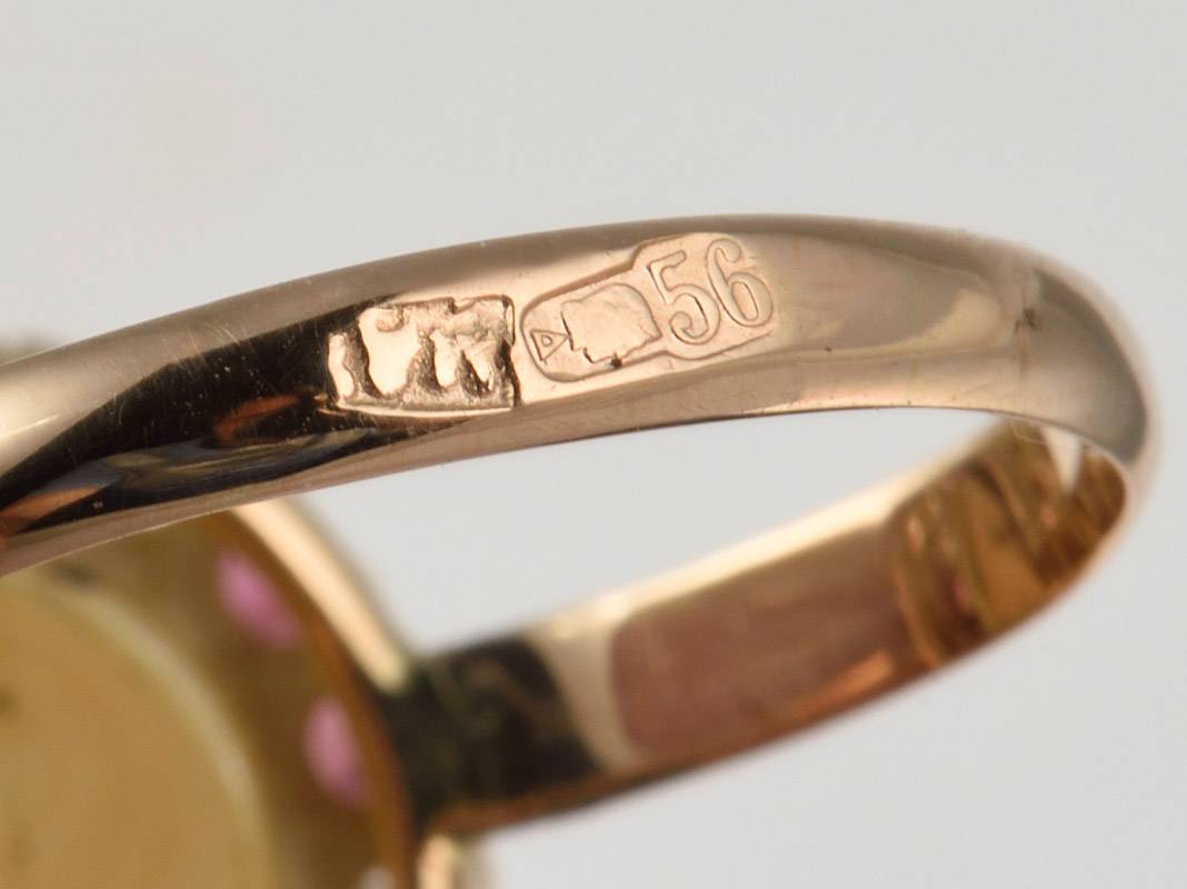 Кольцо с жемчужиной Мабэ и рубинами из золота 56 пробы 19 века
