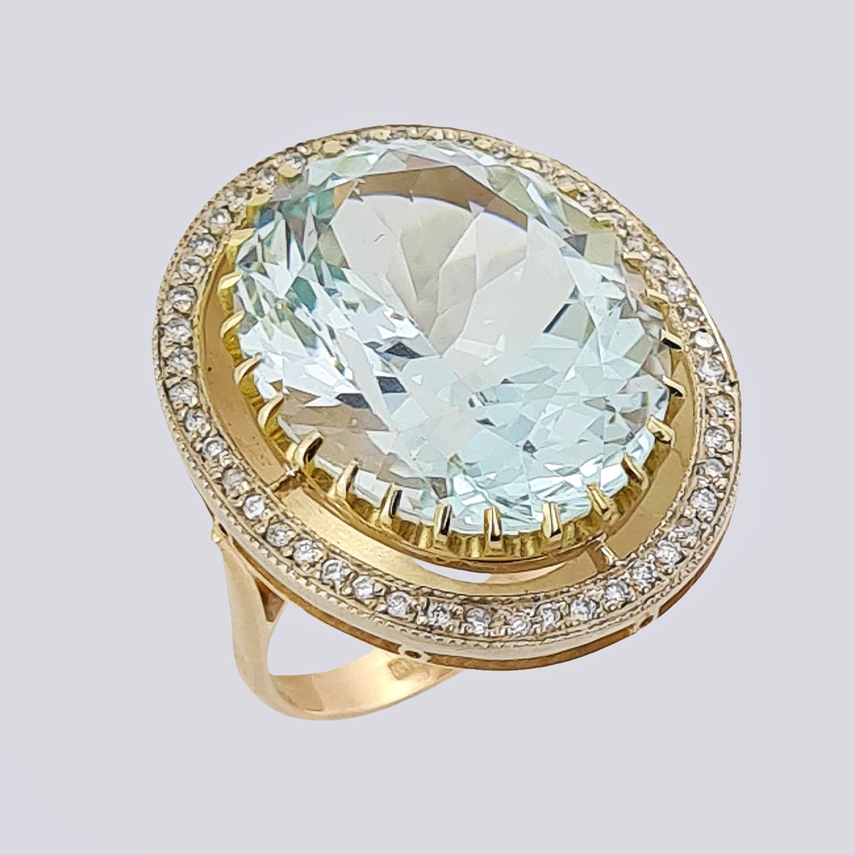 Золотое кольцо 583 пробы с бриллиантами и природным аквамарином