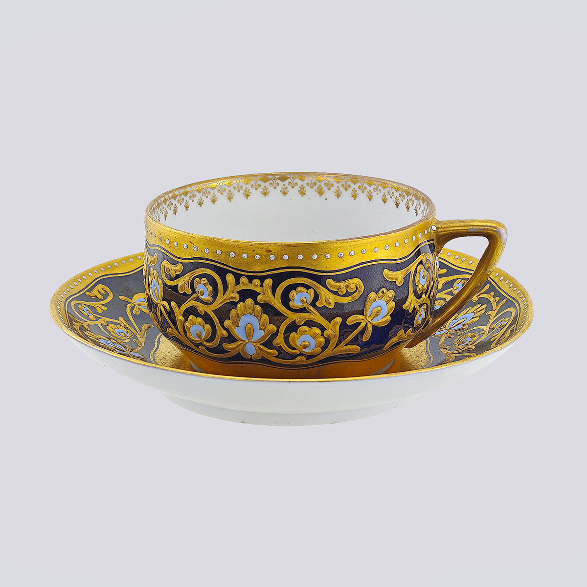 Чайная пара фарфор кобальт золотой с орнаментальной эмалью производства Кузнецова