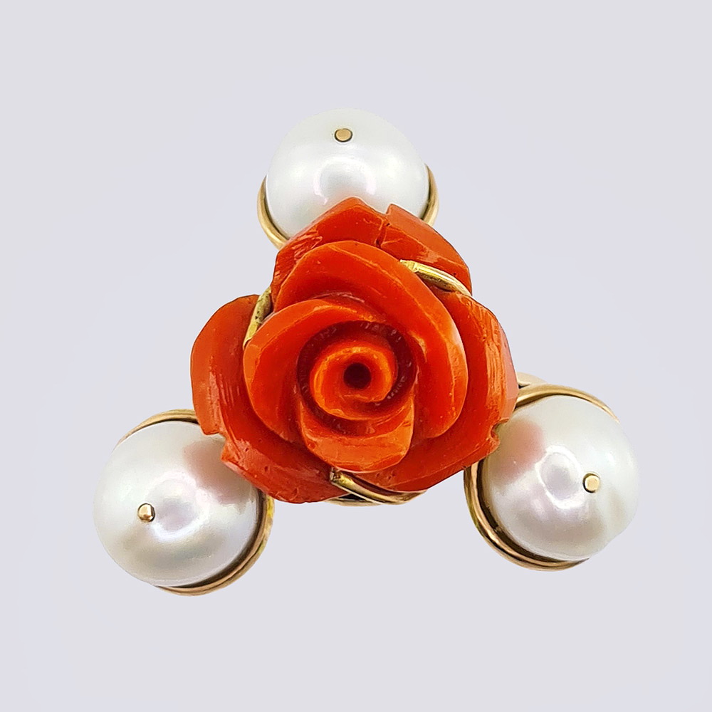 Кольцо СССР с резным кораллом в виде розы и 3 жемчужинами