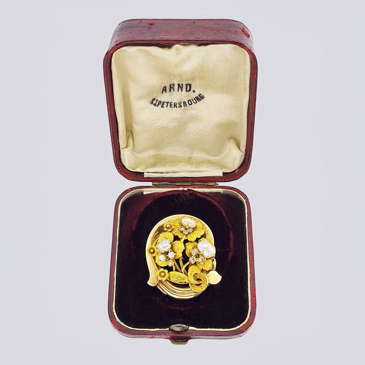 Брошь-подвеска из золота 56 пробы с бриллиантами, алмазами «роза» и жемчугом