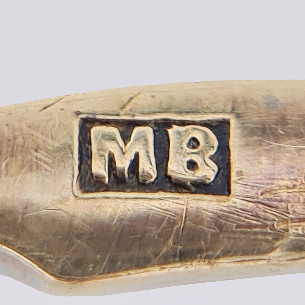 Брошь «ветка» из золота 56 пробы с бриллиантами и алмазами