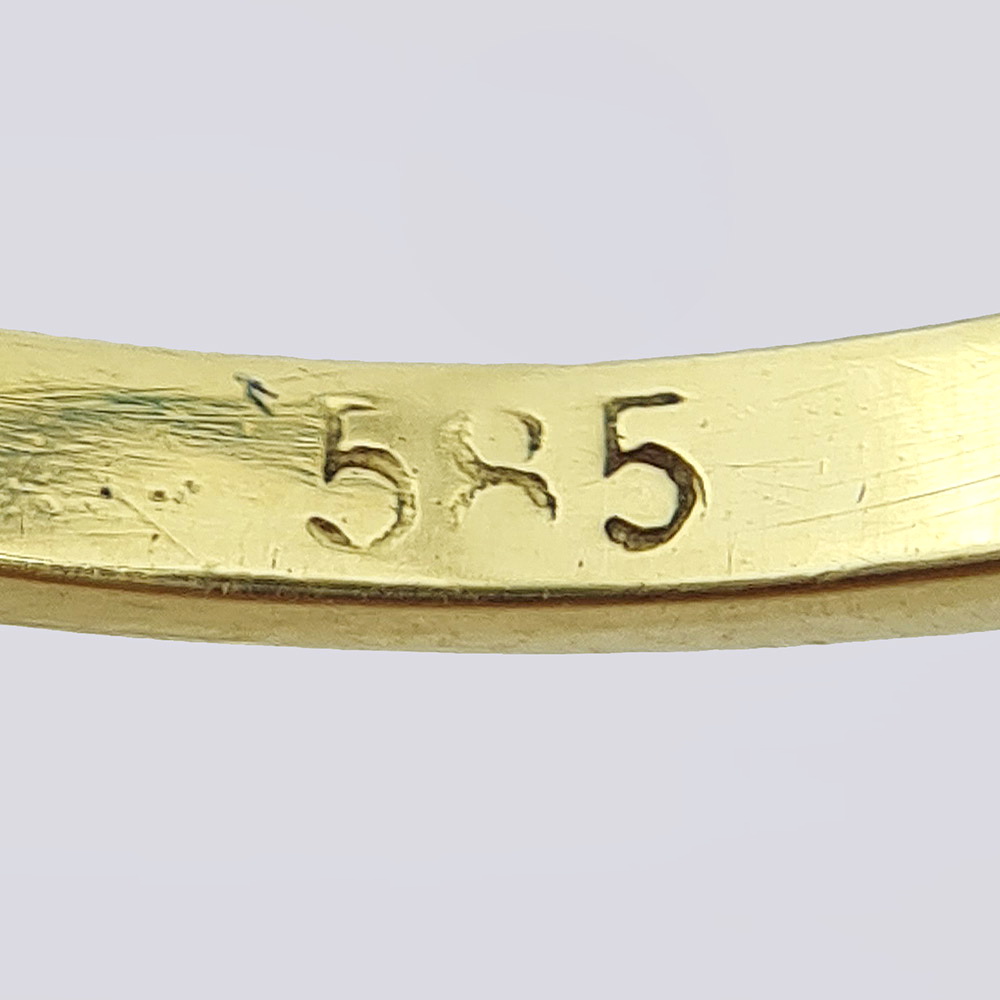 Кольцо из золота с природными изумрудами и бриллиантами в стиле Арт деко