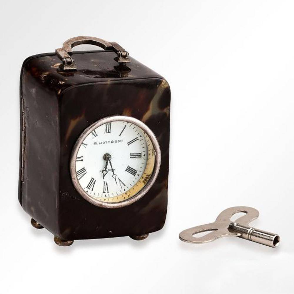 Антикварные часы-каретник из серебра 84 пробы (с ключом)