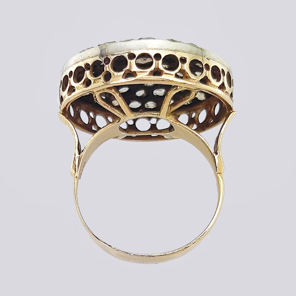 Кольцо с алмазами огранки «роза» из золота 585 пробы 