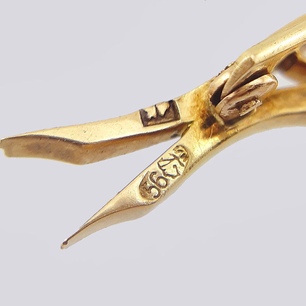 Брошь «Ландыш» из золота 56 пробы с натуральным аметистом  и хризолитами 19 века