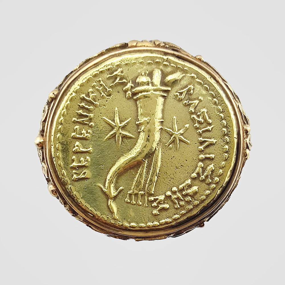 Авторское мужское кольцо с монетой из золота 583 пробы