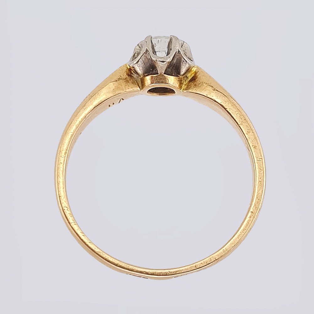 Золотой комплект (кольцо и серьги) с якутскими бриллиантами (СССР, 7 Ювелирный завод)