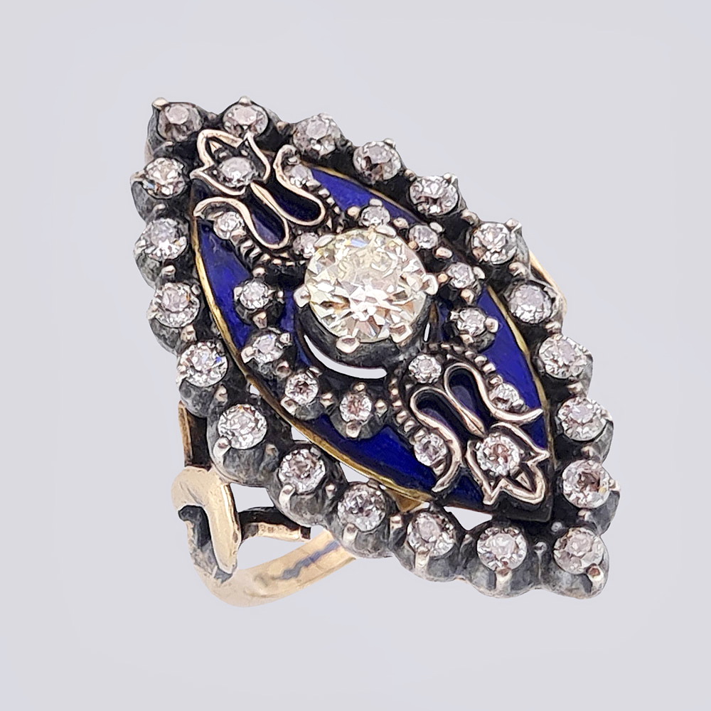Кольцо-маркиз из золота 56 пробы с бриллиантами и синей эмалью