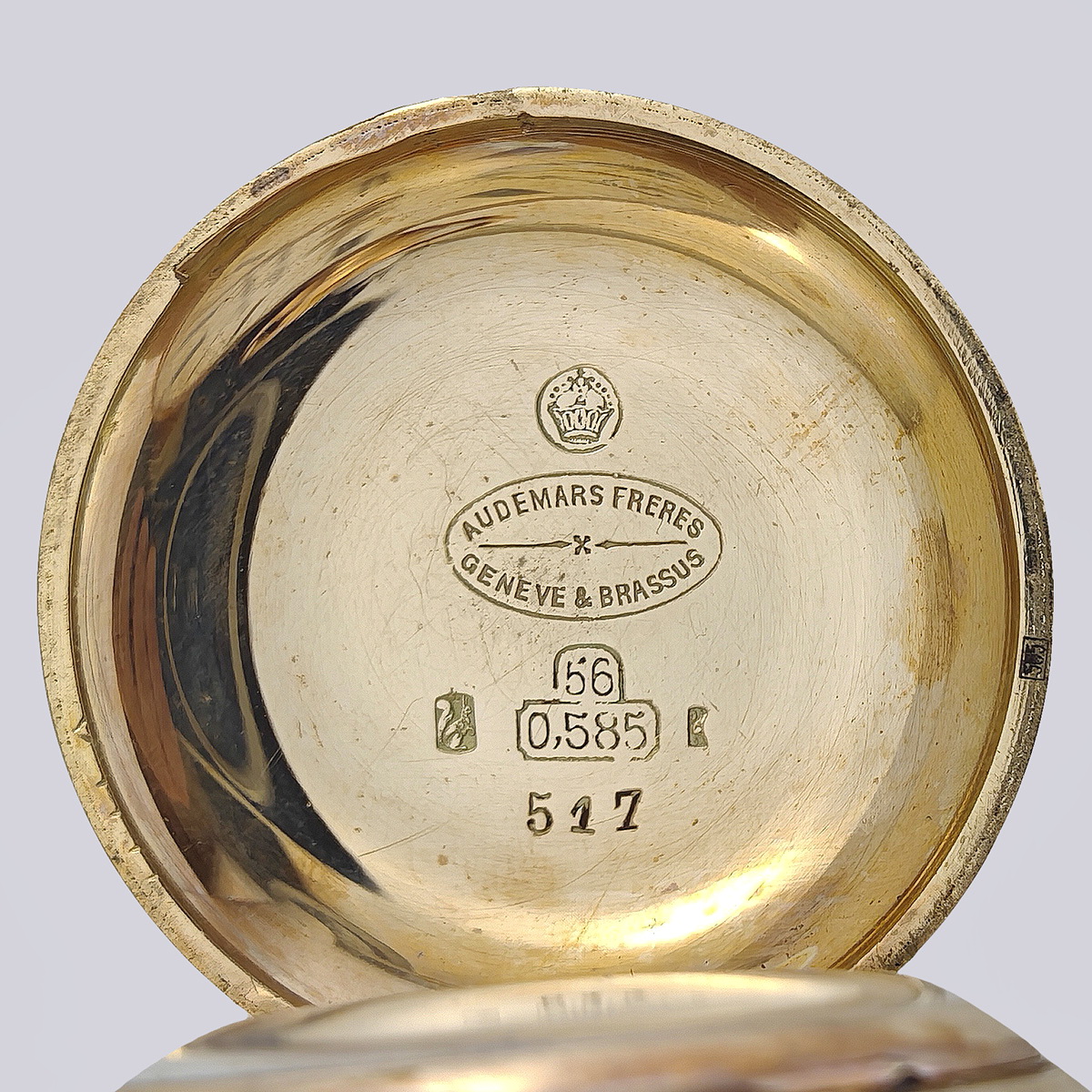Дамские корсетные часы Audemars из золота 56 пробы