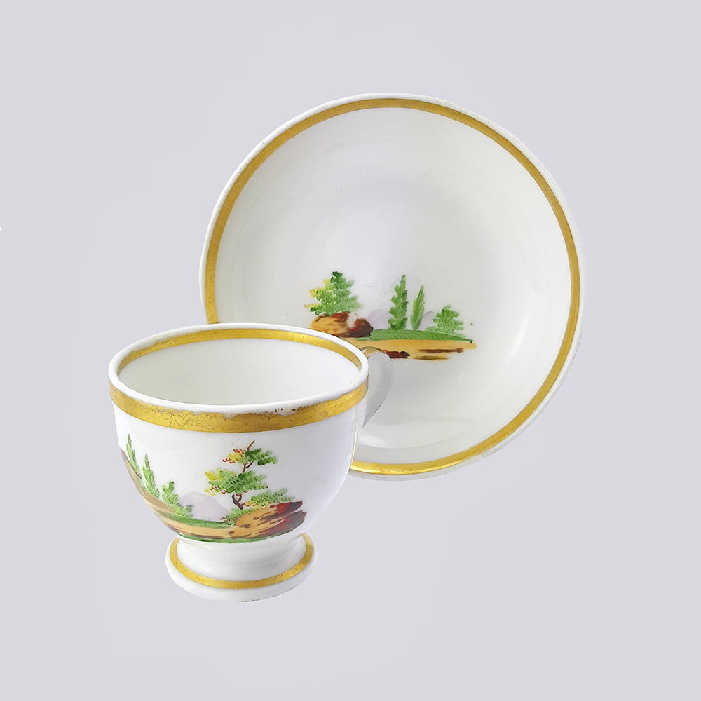Чайная пара из фарфора с росписью 19 века