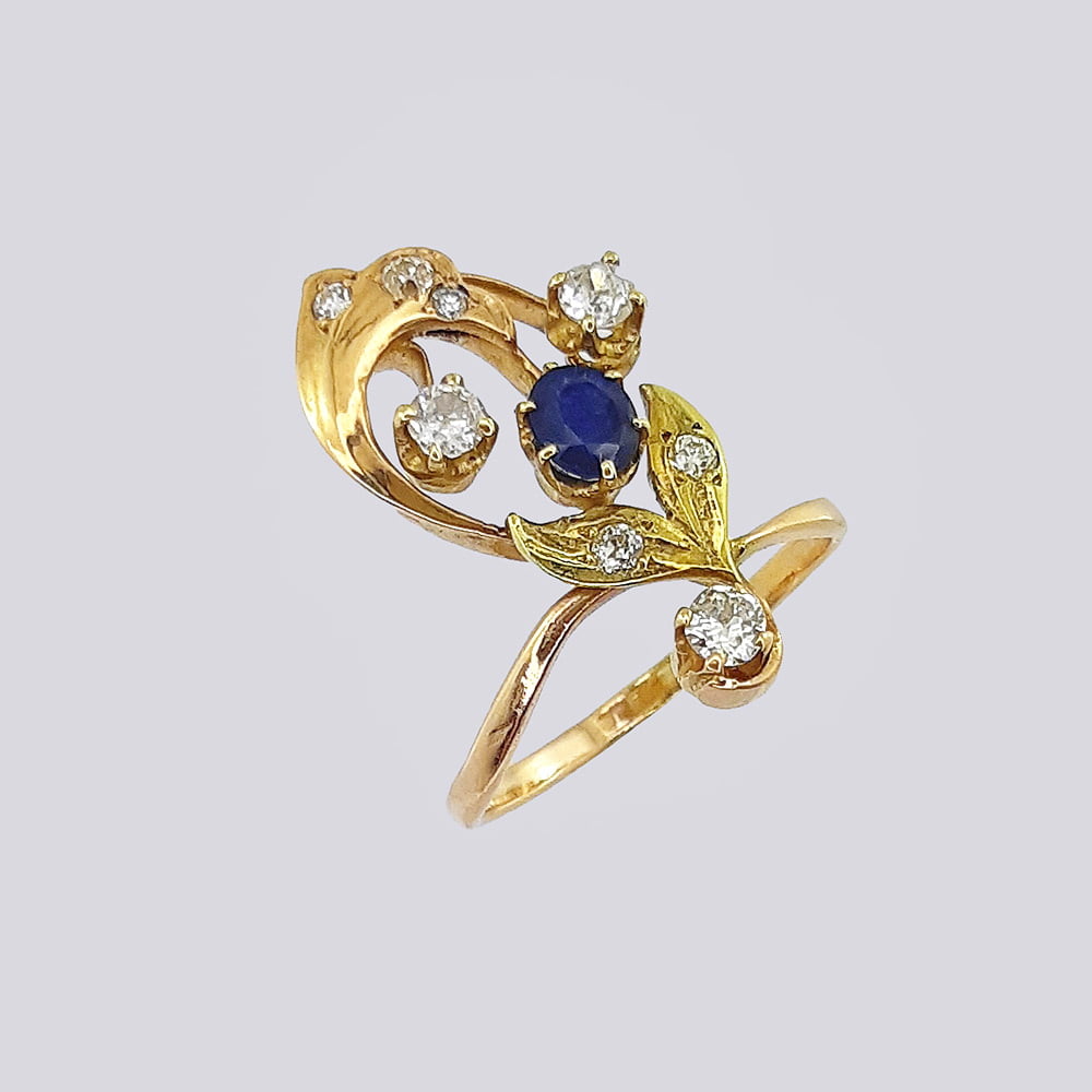 Русское старинное золотое кольцо с натуральным сапфиром