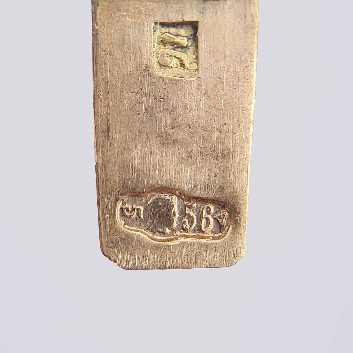 Старинный русский штифтовый браслет из золота 56 пробы