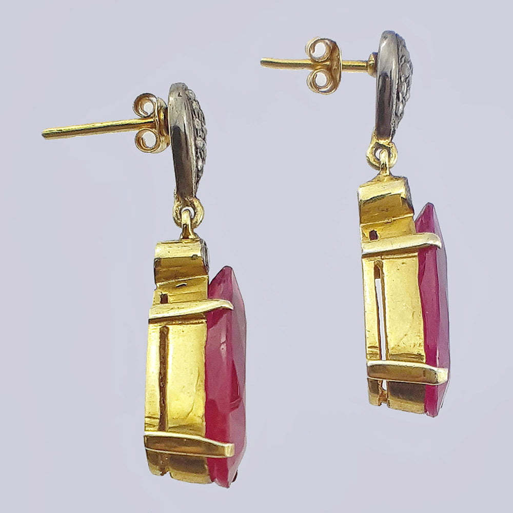 Серьги-подвески с рубинами и алмазами из золота 585 пробы