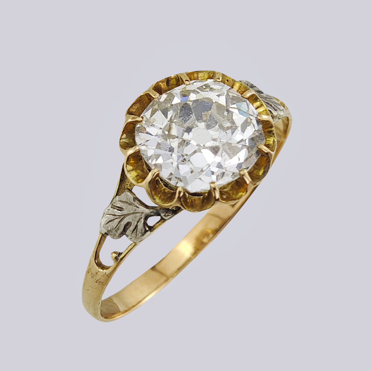 Кольцо из золота и серебра 585-й и 875-й проб с бриллиантом