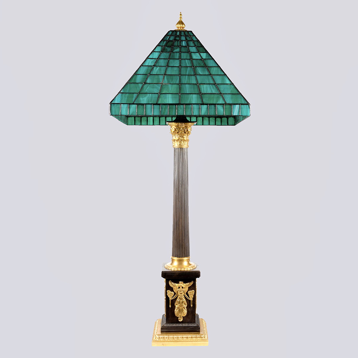 Лампа в классическом стиле из бронзы 19 века