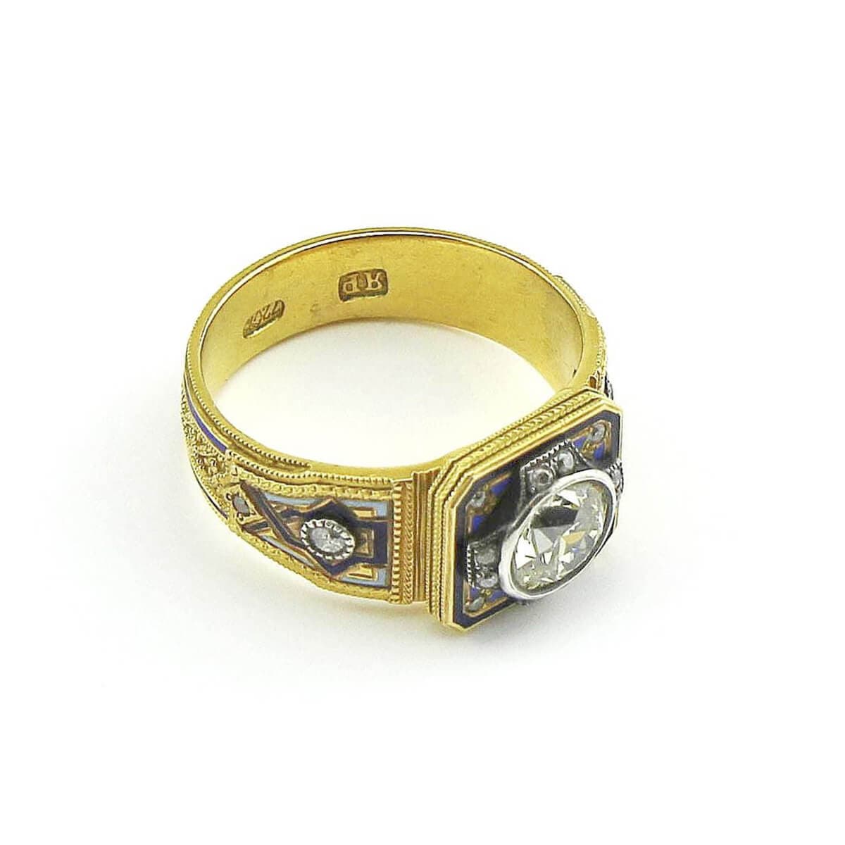 Мужской перстень с эмалью и бриллиантами из золота 72 пробы 19 века