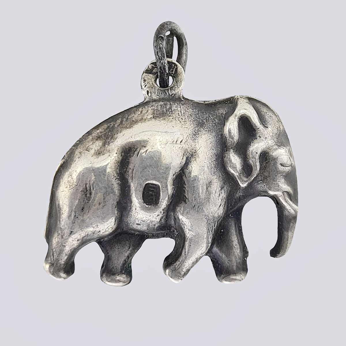 Подвеска «Слон» из серебра 84 пробы (Россия, 19 век)