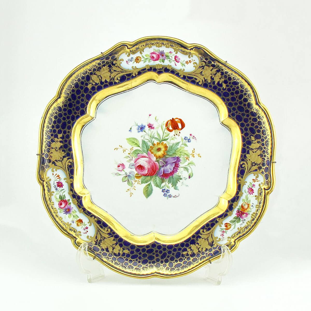 Парные тарелки с цветами из фарфора 19 век (ИФЗ период  А II, Российская Империя)