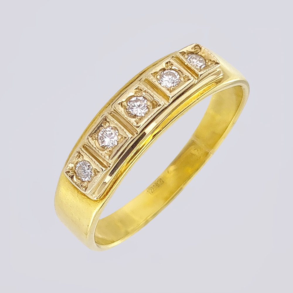 Кольцо дорожка с пятью бриллиантами из золота 750 пробы