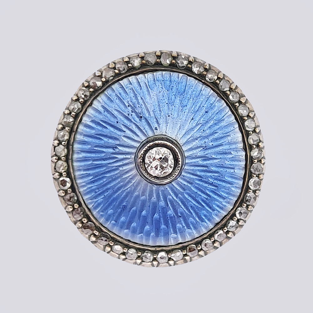 Кольцо с синей гильошированной эмалью бриллиантом и алмазами