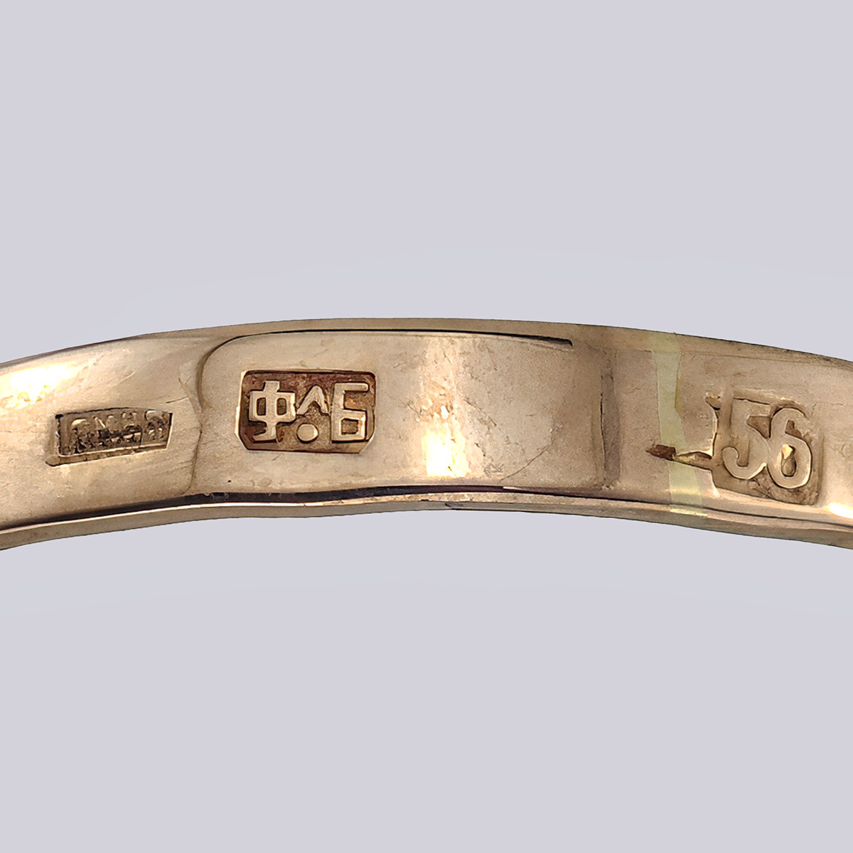 Кольцо золотое 56 пробы с бриллиантом старой огранки 1.36 карат