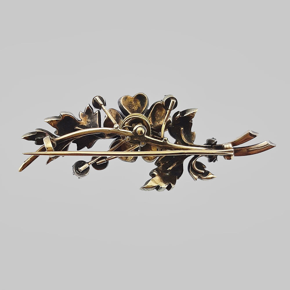 Брошь ветка с дрожащим цветком из золота 585 пробы с алмазами и бриллиантами 19 века