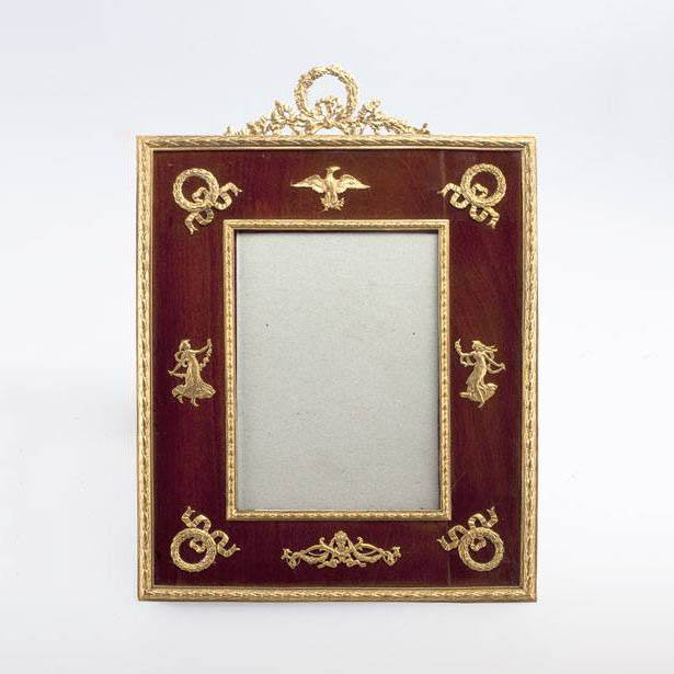 Рамка для фотографий из красного дерева и бронзы 19 века