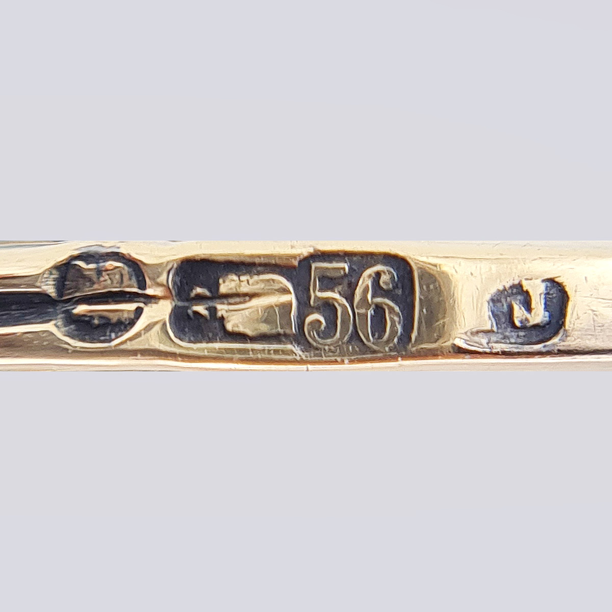Кольцо золотое 56 пробы с бриллиантами старой огранки и обсидианом