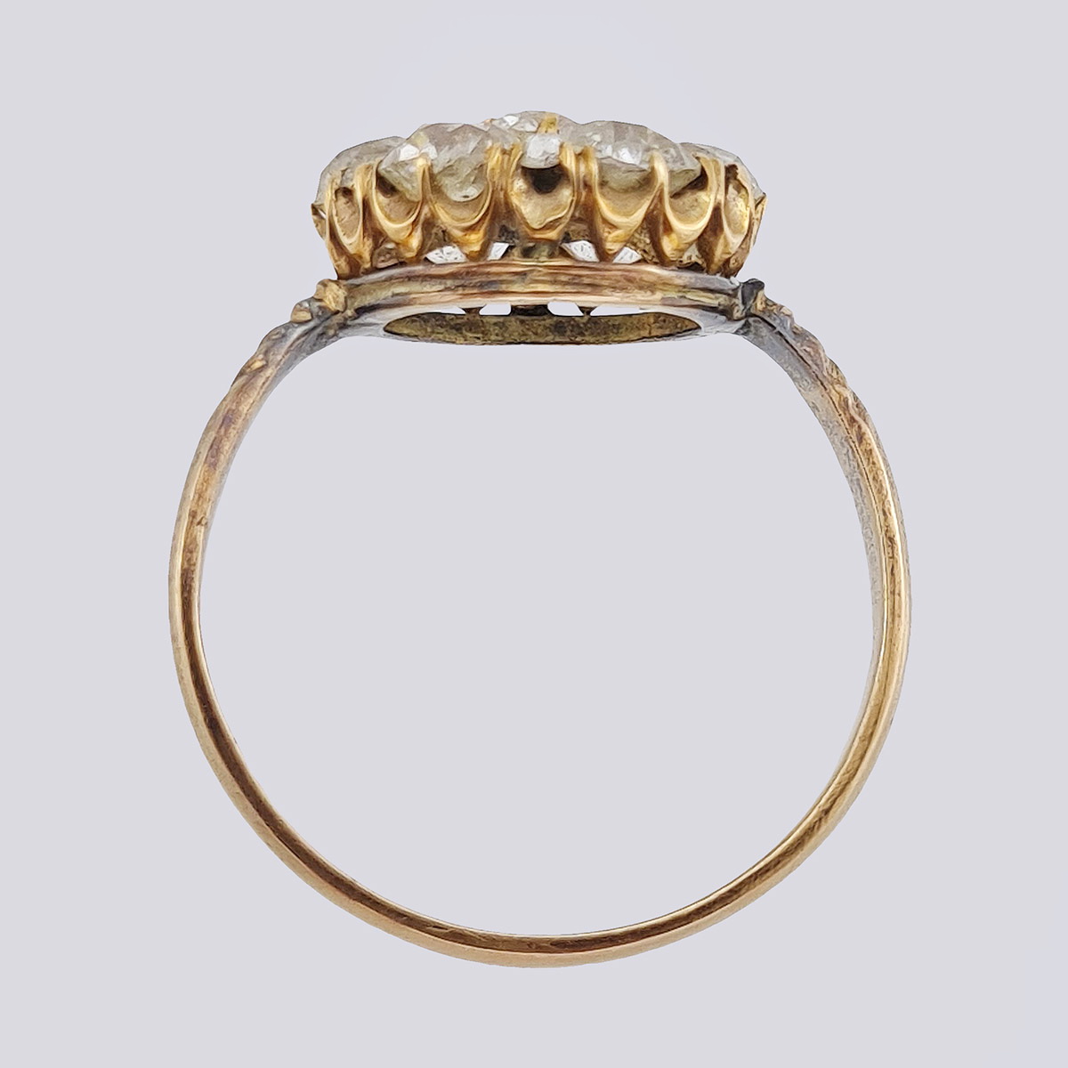 Кольцо золотое антикварное с бриллиантами старой огранки