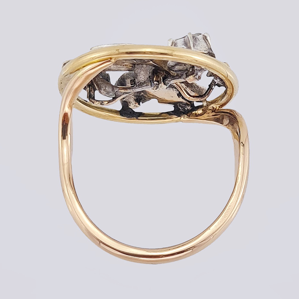 Золотое кольцо с веткой из 20 алмазов огранки «роза»