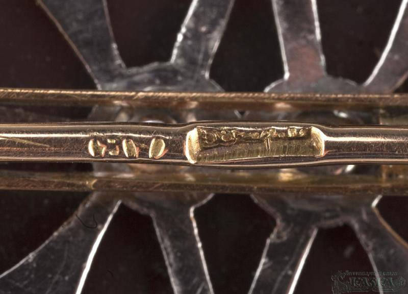 Брошь «Клевер» с бриллиантами на черном агате из золота 585 пробы и платины 19 века