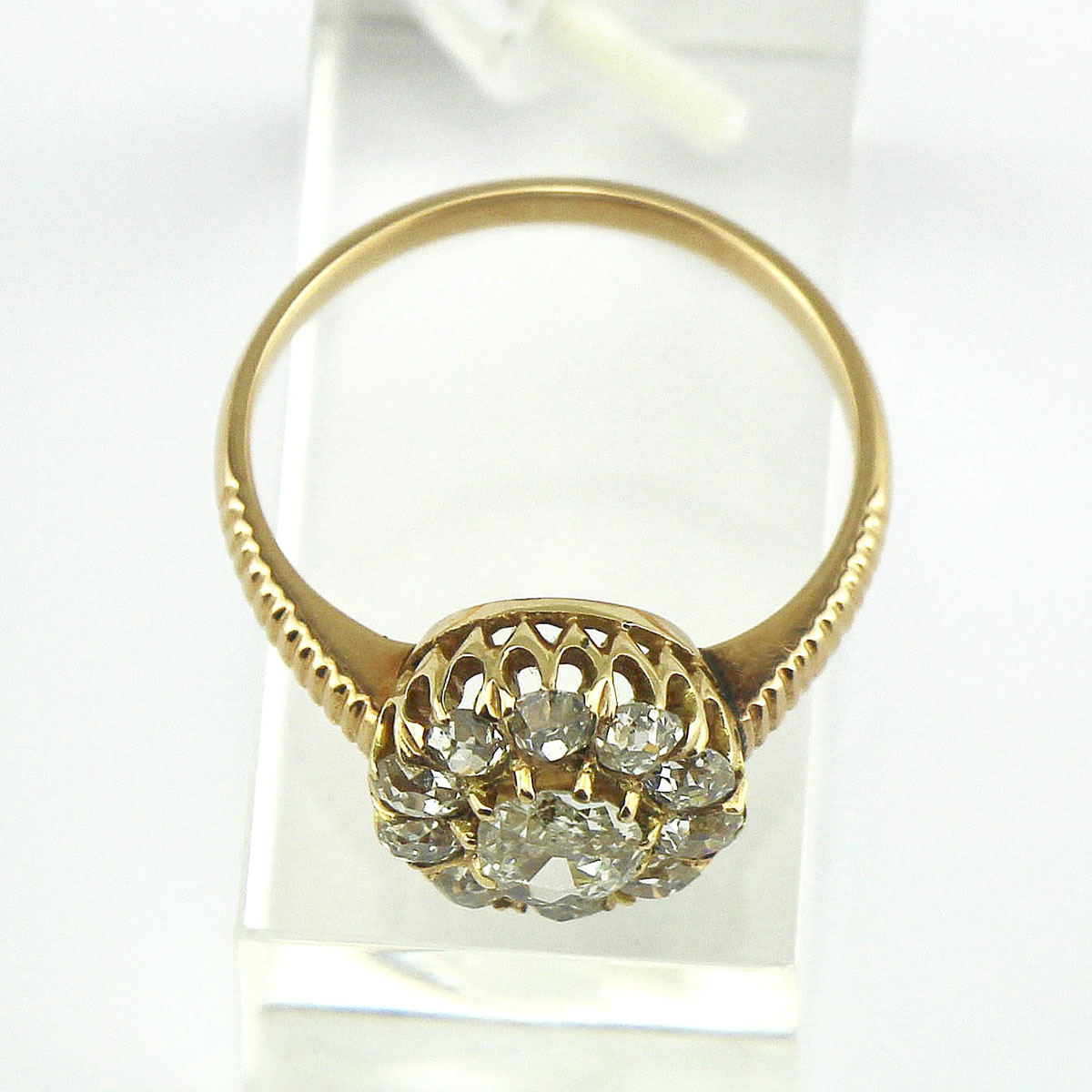 Кольцо «малина» с бриллиантами старой огранки из золота 56 пробы 19 века