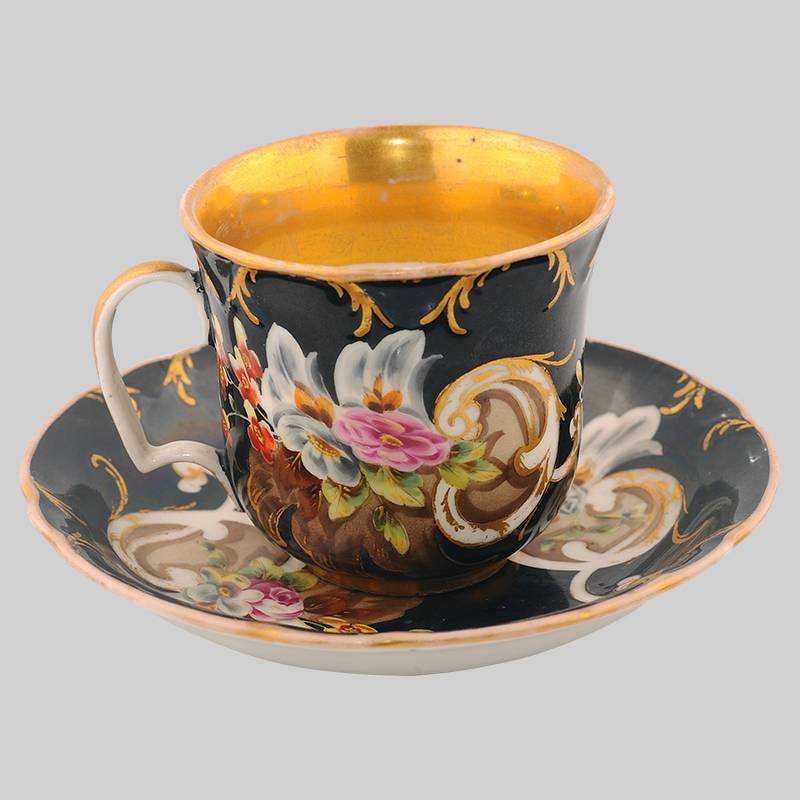 Чайная пара из фарфора с росписью 19 век (Фабрика Териховых и Киселева, Россия)