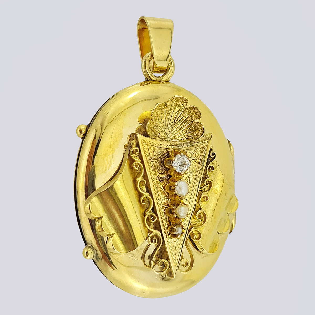 Кулон антикварный золотой 56 пробы с бриллиантом старой огранки и жемчугом