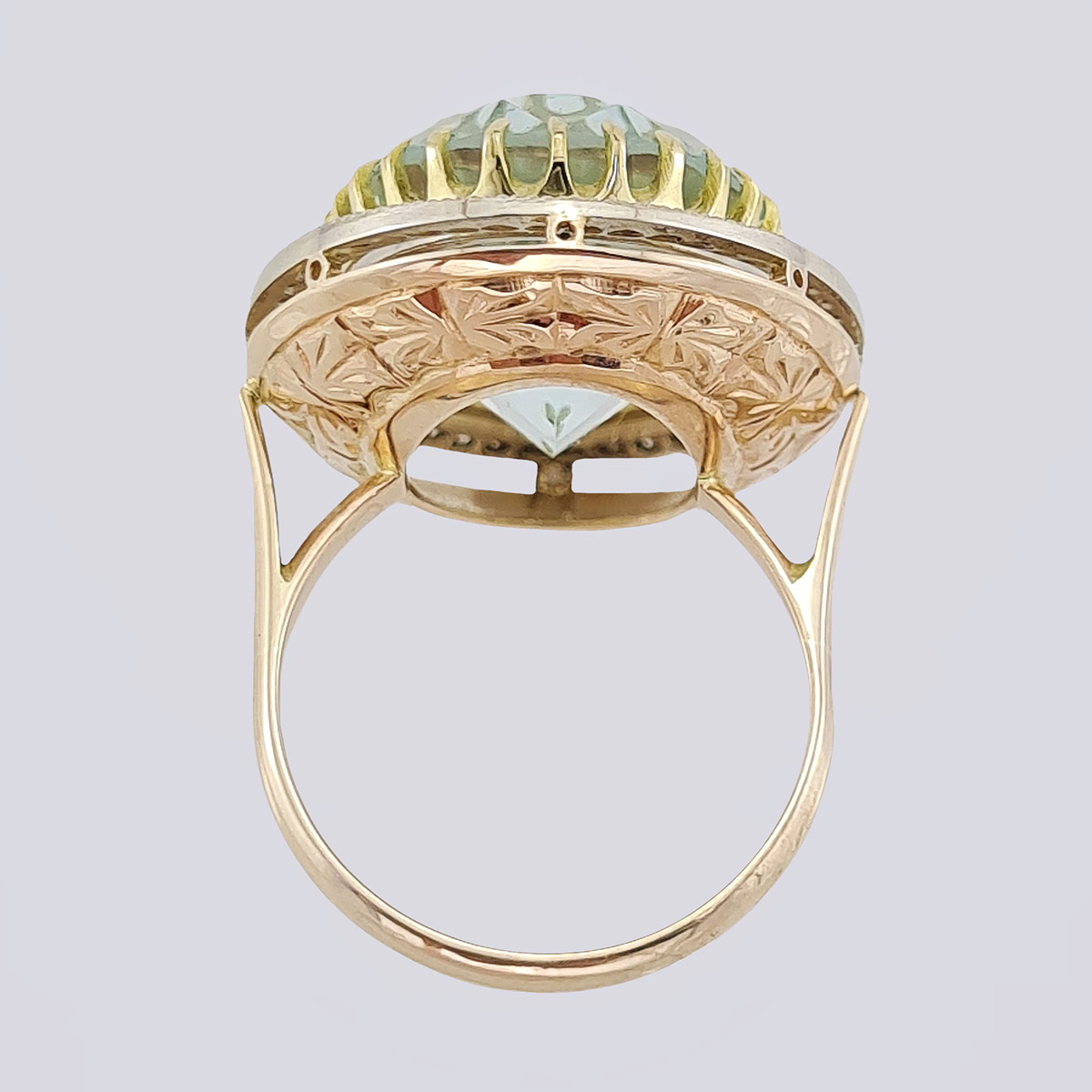 Золотое кольцо 583 пробы с бриллиантами и природным аквамарином