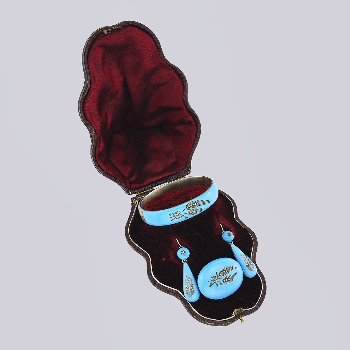 Комплект из броши, браслета и серёг в бирюзовой эмали «Колоски» с речным жемчугом