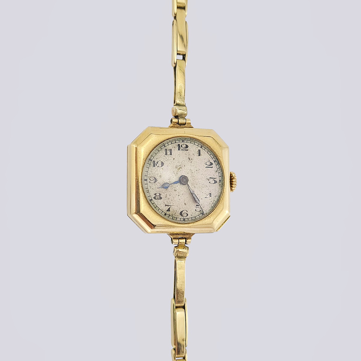 Женские золотые наручный часы (Швейцария, 56 проба)